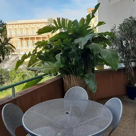 Joli Apartment